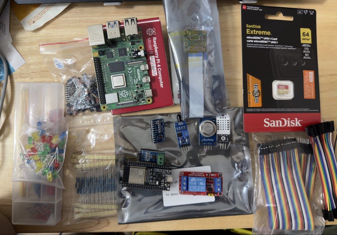 Raspberry Pi & Tools, electronics (Category: Networking) located in Singapore. Submitted by bravepenguin_fish (Listing ID 1448940916, Image 1). Description: 150 for everything. Most of them never used. Official Raspberry Pi Camera V2 Module with Sony IMX219 Light-sensitive Chips 8MP Pixels 1080P Video Original RPI 3B/4B Camera,Fuse Dimension:5*20 mm/0.2*0.79 inch Fuse Voltage: 250V Fuse Model:15 type-(0.1A/0.2A/0.25A/0.5A/1A/1.5A/2A/3A/4A/5A/8A/1