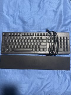 (Category: ) located in . Submitted by authsale (Listing ID 1448957764, Image 1). Description: .