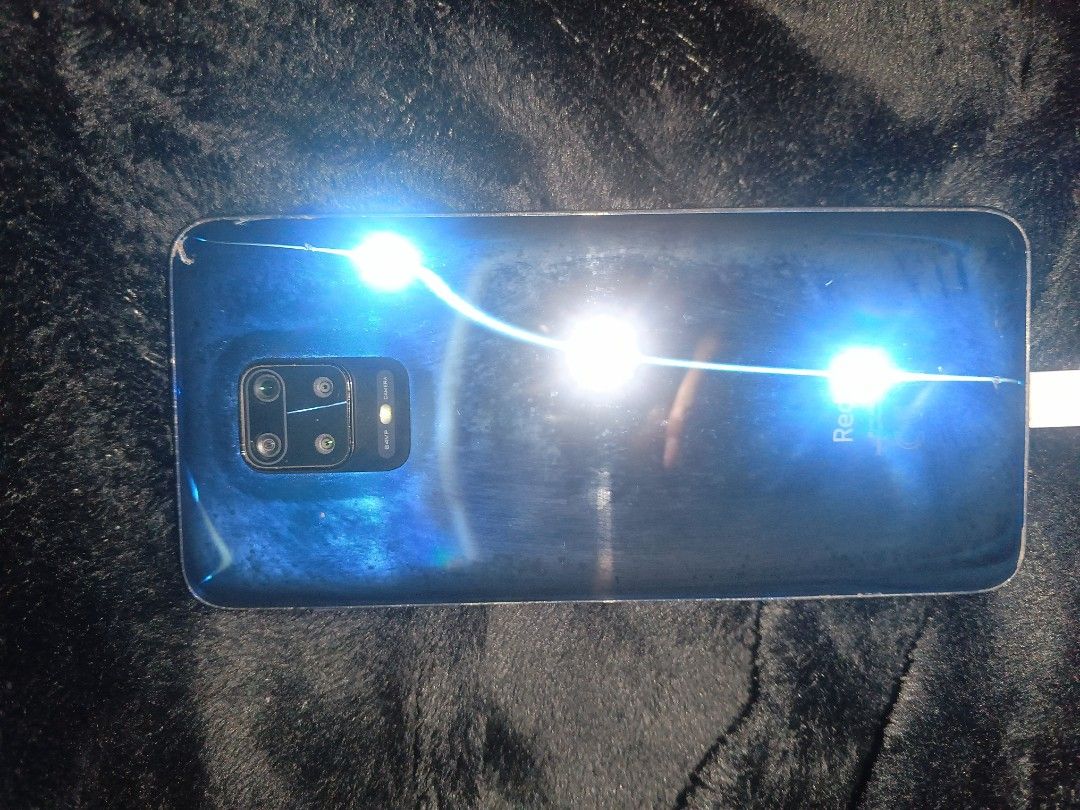 Redmi Note 9 pro (Category: Samsung) located in Mandaluyong City. Submitted by love.riel (Listing ID 1448982987, Image 3). Description: - Redmi Note 9 Pro - Reliable performance - with minimal scratch at the back - newly applied tempered glass with scratches due to storing - volume down button not working - fingerprint sensor not working - new battery - can nego price.