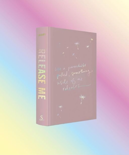 Release Me (Deluxe Limited Edition) by Tahereh Mafi (Category: Storybooks) located in Manila. Submitted by oddbooks (Listing ID 1448987038, Image 2). Description: Release Me by Tahereh Mafi ✅ Deluxe Limited Edition ✅ Hardbound ✅ Brand new 🔴 ETA 7-10 days - Full payment required Manila.