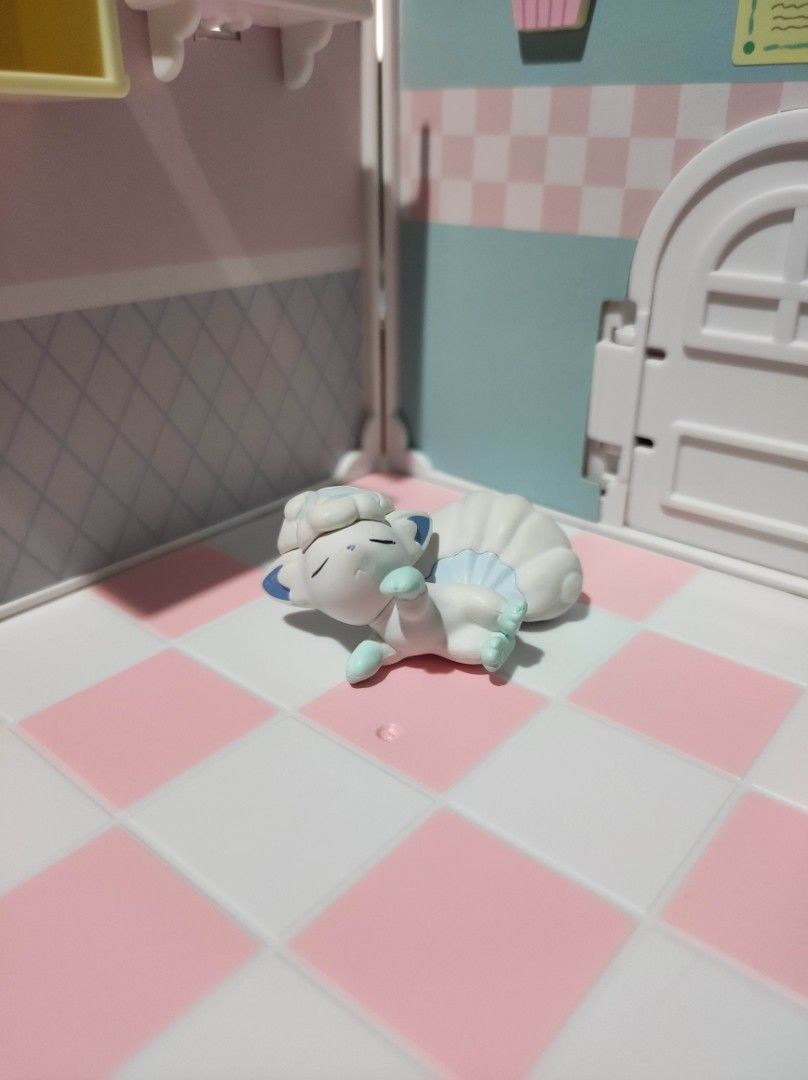 Re-Ment Pokemon - Alolan Vulpix (napping) (Category: Designer & Blind Box Toys) located in Taguig. Submitted by lilrootshop (Listing ID 1449079683, Image 1). Description: ***Crossposted*** Price: 280 AUTHENTIC Pass sa lowballers! First to pay basis. No COD. For item reservation, a down payment of 50% or 100 pesos (whichever is less) is required. Down payment is non-refundable. One month reservation only. Location: Taguig (near BGC) MOP: GCash / G
