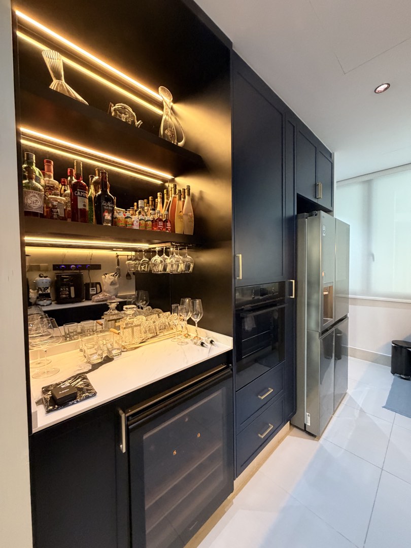 (Category: ) located in . Submitted by 2uholdings (Listing ID 1145867805, Image 1). Description: .