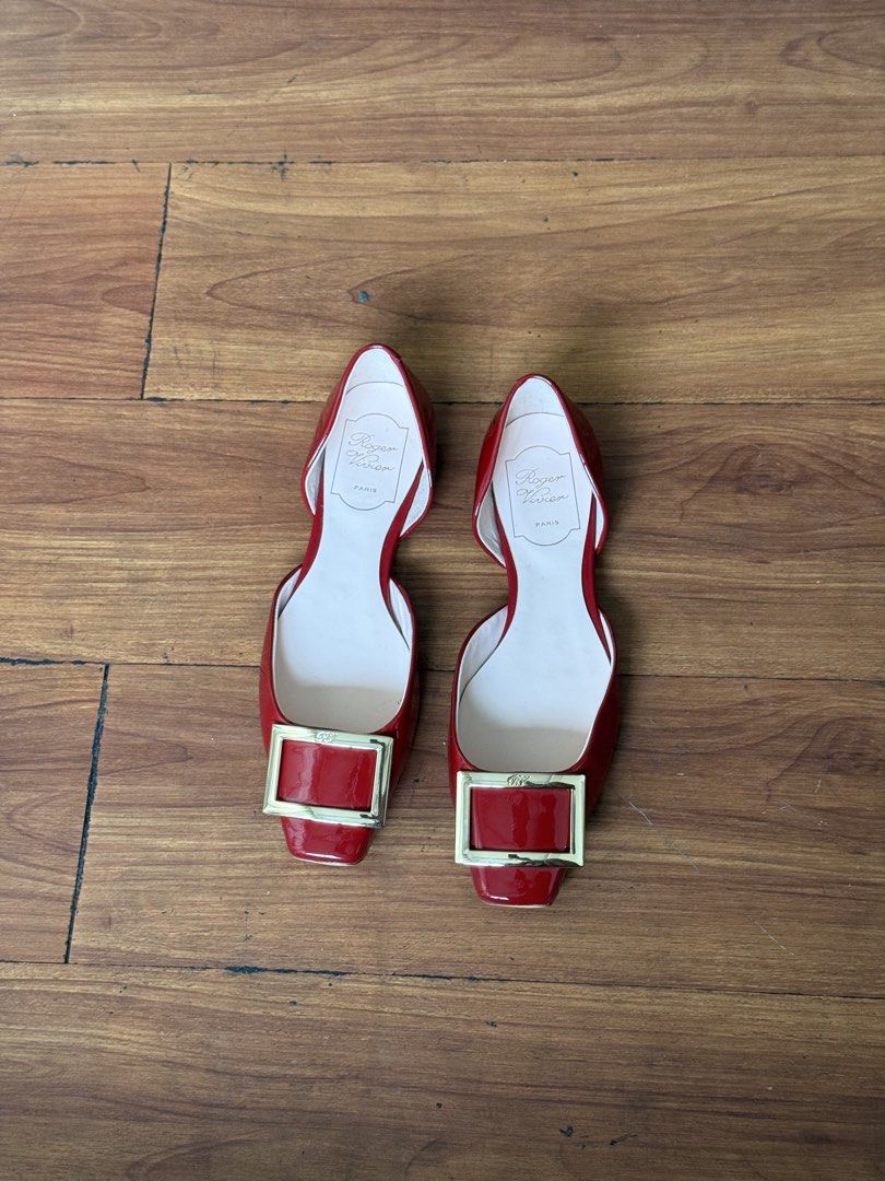 Roger Vivier red patent flats (Category: Sneakers & Footwear) located in Quezon City. Submitted by kimdelano (Listing ID 1448971824, Image 2). Description: Size 38 Brand new.