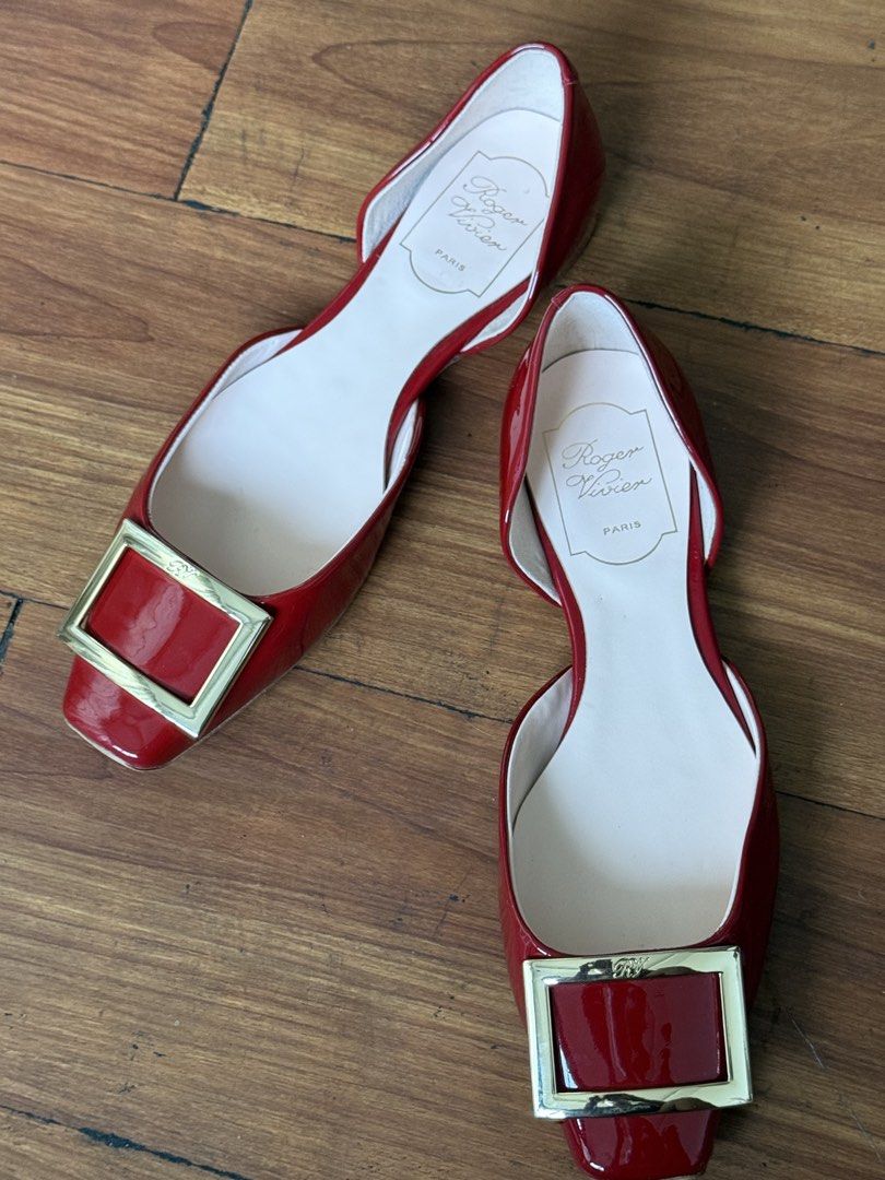 Roger Vivier red patent flats (Category: Sneakers & Footwear) located in Quezon City. Submitted by kimdelano (Listing ID 1448971824, Image 3). Description: Size 38 Brand new.