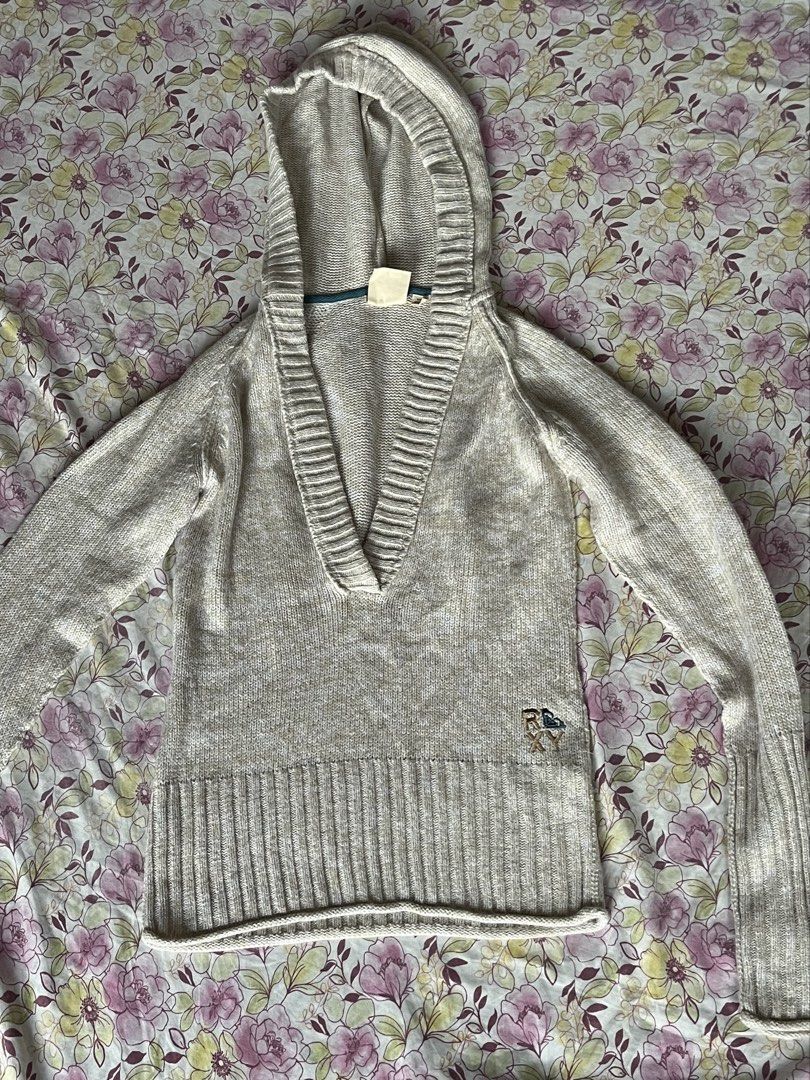 Roxy Y2k Hoodie Knit Sweater (Category: Coats, Jackets and Outerwear) located in Muntinlupa City. Submitted by ysabeb (Listing ID 1449010068, Image 2). Description: -roxy y2k vintage knit v neck hooded sweater with embroidered logo -off white/cream kinda color -comfy and aesthetic -worn once but in very good condition -no when worn pics .