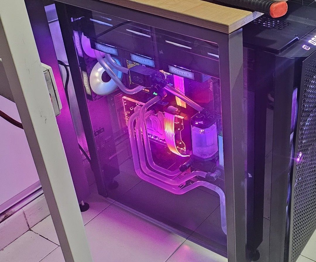 RTX 4090 (Together with the liquid cooling unit)