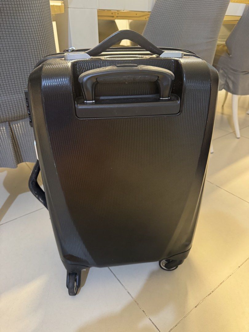 Samsonite Black Hardshell Spinner Luggage (Category: Luxury Bags & Wallets) located in Quezon City. Submitted by joy.dimaliwat (Listing ID 1448896765, Image 2). Description: - Samsonite hardshell spinner luggage - Sleek black textured exterior - Integrated TSA-approved lock - Effortless 360° spinner wheels - Spacious interior with compression straps and zippered compartments -.