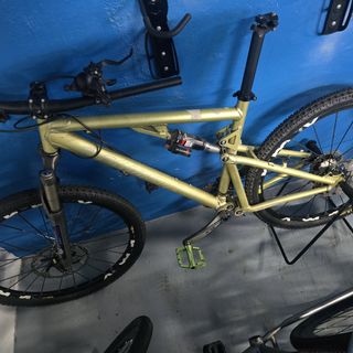 (Category: ) located in . Submitted by simplebicycles.com (Listing ID 1448971868, Image 1). Description: .