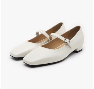 (Category: ) located in . Submitted by lizza_closet (Listing ID 1449075362, Image 1). Description: .