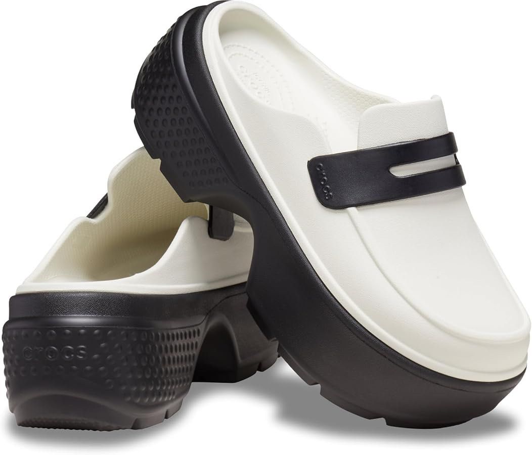 Selling my Crocs size 39 used twice (Category: Slippers and slides) located in Manila. Submitted by gumtrolli97915 (Listing ID 1449101064, Image 1). Description: .