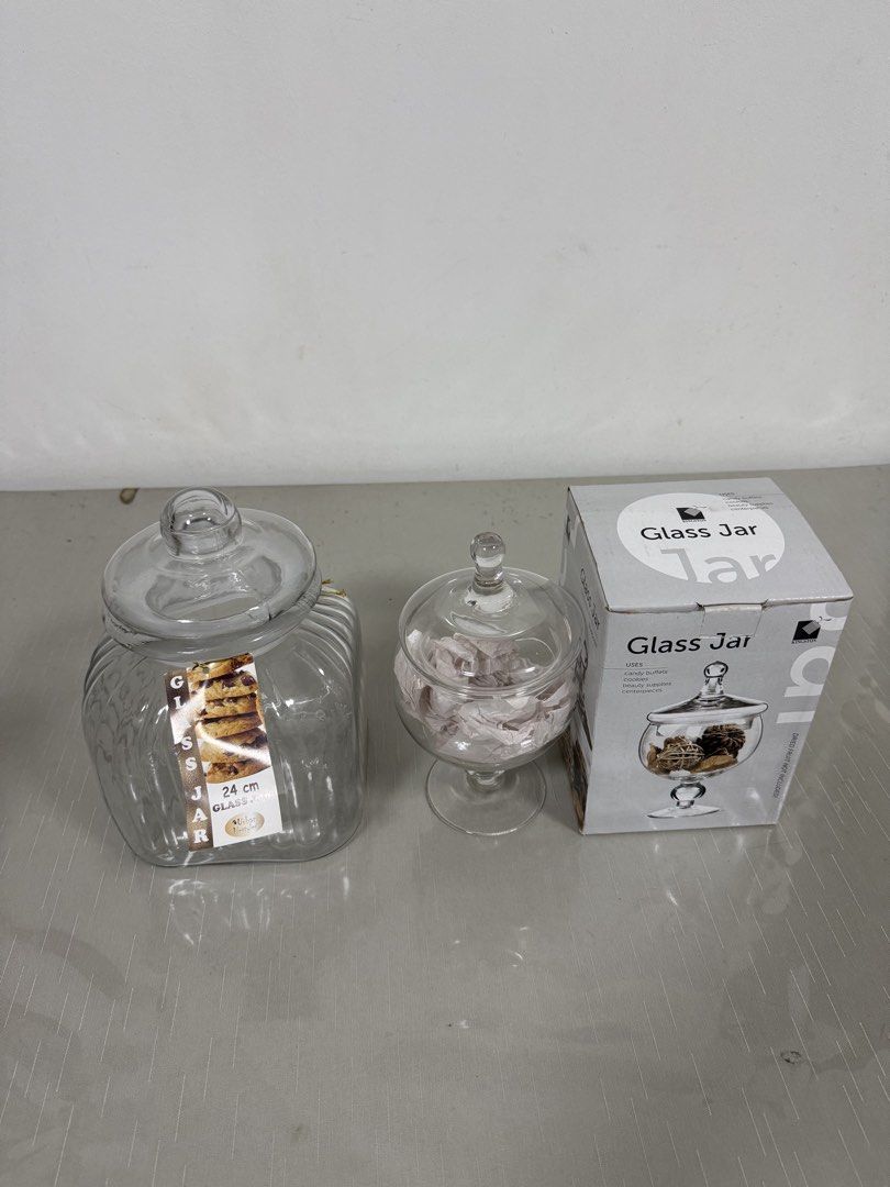 Set of 2 Glass Jars with Lids