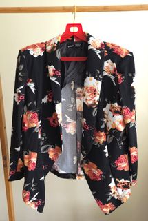 (Category: ) located in . Submitted by my_personalcloset (Listing ID 1448918217, Image 1). Description: .