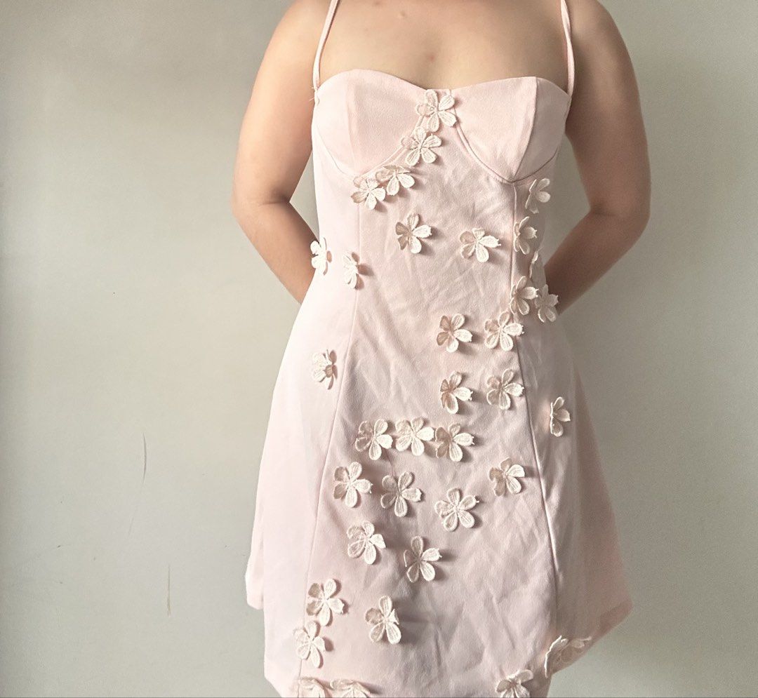 SHEIN PINK FLORAL DRESS (Category: Dresses) located in Manila. Submitted by idbsells (Listing ID 1448986348, Image 3). Description: DECLUTTERING ‼️ Used once only, bought it from SHEIN for 500+php (XS-S) .