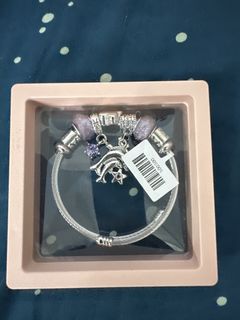(Category: ) located in . Submitted by naa.preloved18 (Listing ID 1448957119, Image 1). Description: .