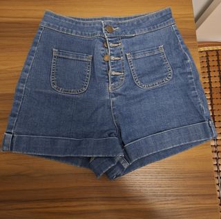 （分類：）位於 。 由 bee.bee.shopping 提交（商品編號 1449054283，圖片 1）。簡介： 。