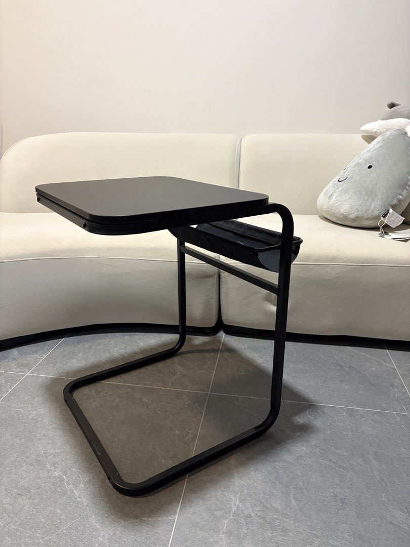 Sofa table (Category: Tables & Sets) located in Singapore. Submitted by aces93 (Listing ID 1449064008, Image 1). Description: .