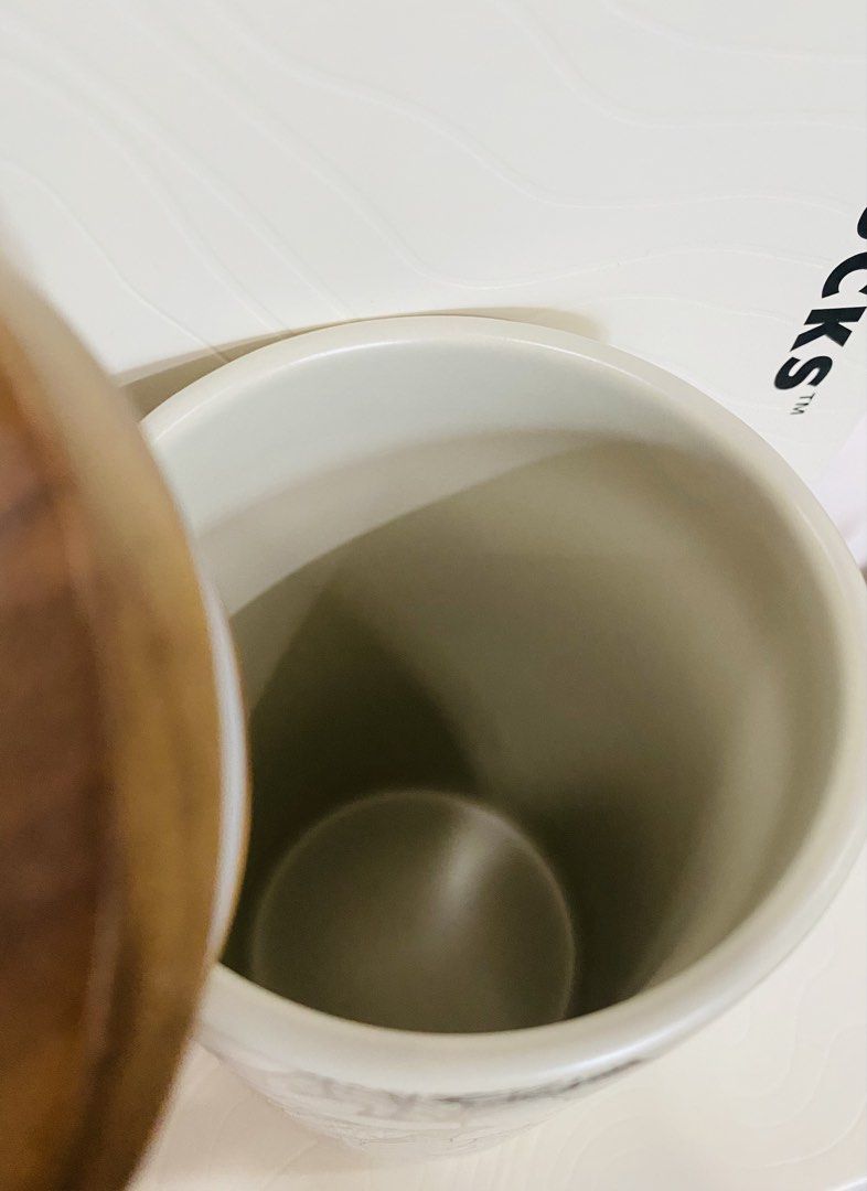 Starbucks Coffee Heritage Bone Ceramic Canister (Category: Coffee & Tea Tableware) located in Pasay City. Submitted by trendystash (Listing ID 1448970375, Image 3). Description: Brand new .