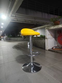 Dining Chairs, Bar Stools & Bar Tables Collection item 1