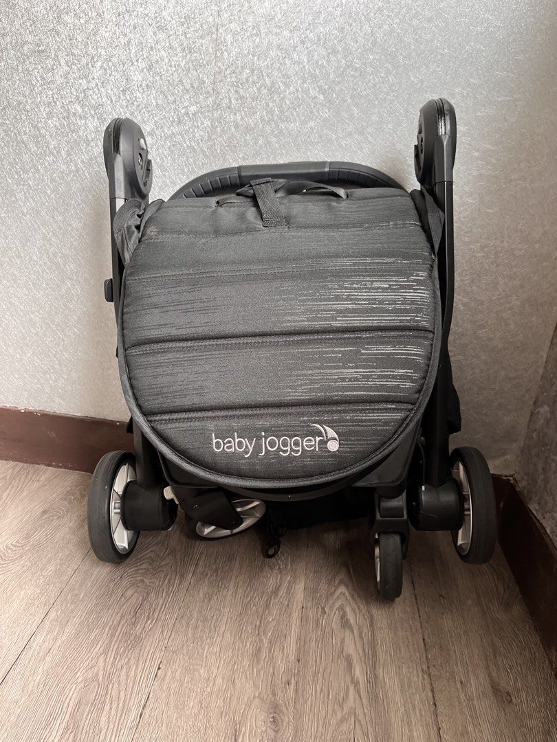 Stroller baby jogger 2 (Kategori: Kereta, Kursi Goyang & Gendongan Bayi) berada di Lawang. Dikirim oleh thalhanabila (ID iklan 1448969182, Gambar 3). Deskripsi: Jarang di pakai Kondisi sesuai di foto.