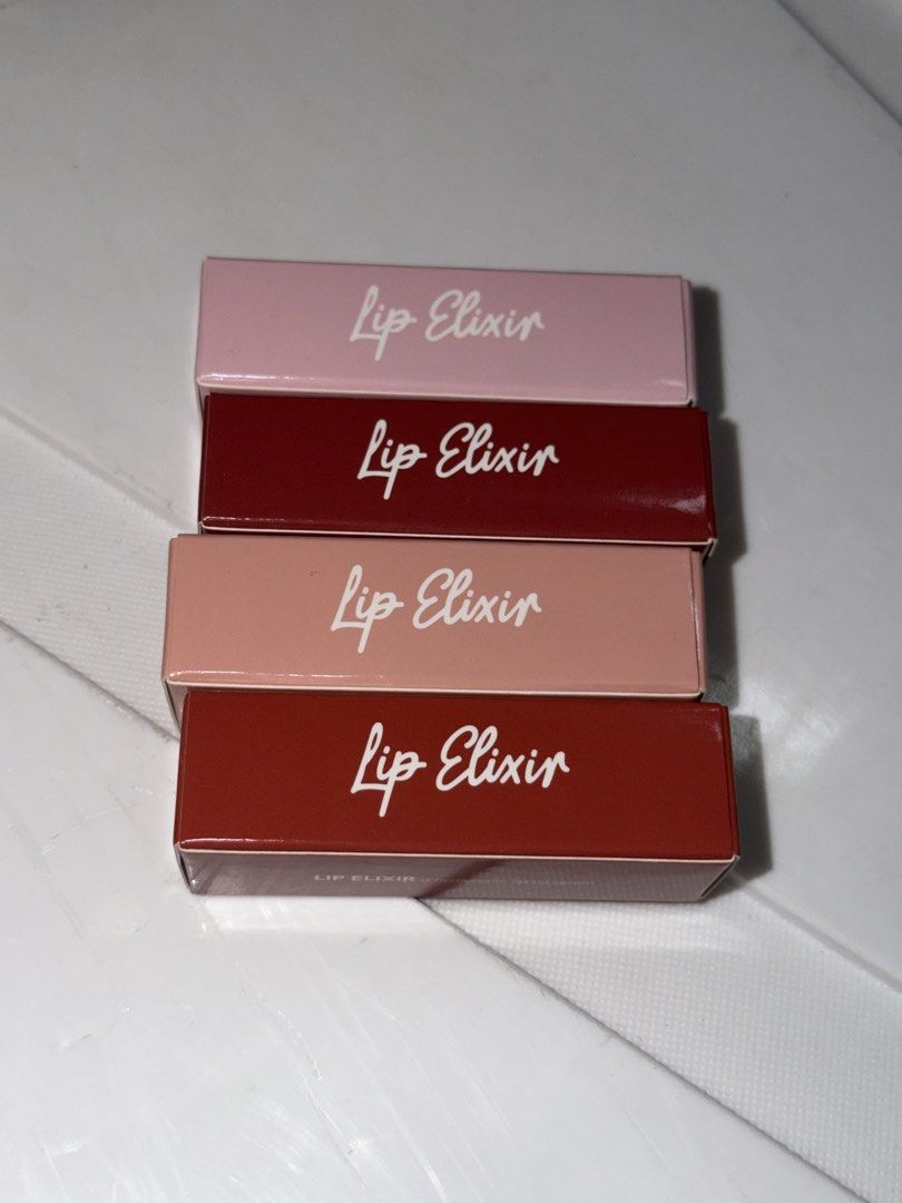Sunnies Face Lip Elixir - Plasma and Strawberry Milk (Category: Makeup) located in Quezon City. Submitted by beautyandfashiondeclutter (Listing ID 1449034855, Image 1). Description: Brand new, never used expiry - sept/oct 2028.