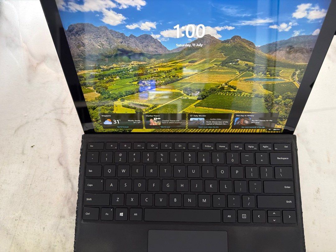 Surface Pro 7+506310503035064323