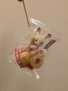 (Category: ) located in . Submitted by ishop2live (Listing ID 1449061026, Image 1). Description: .