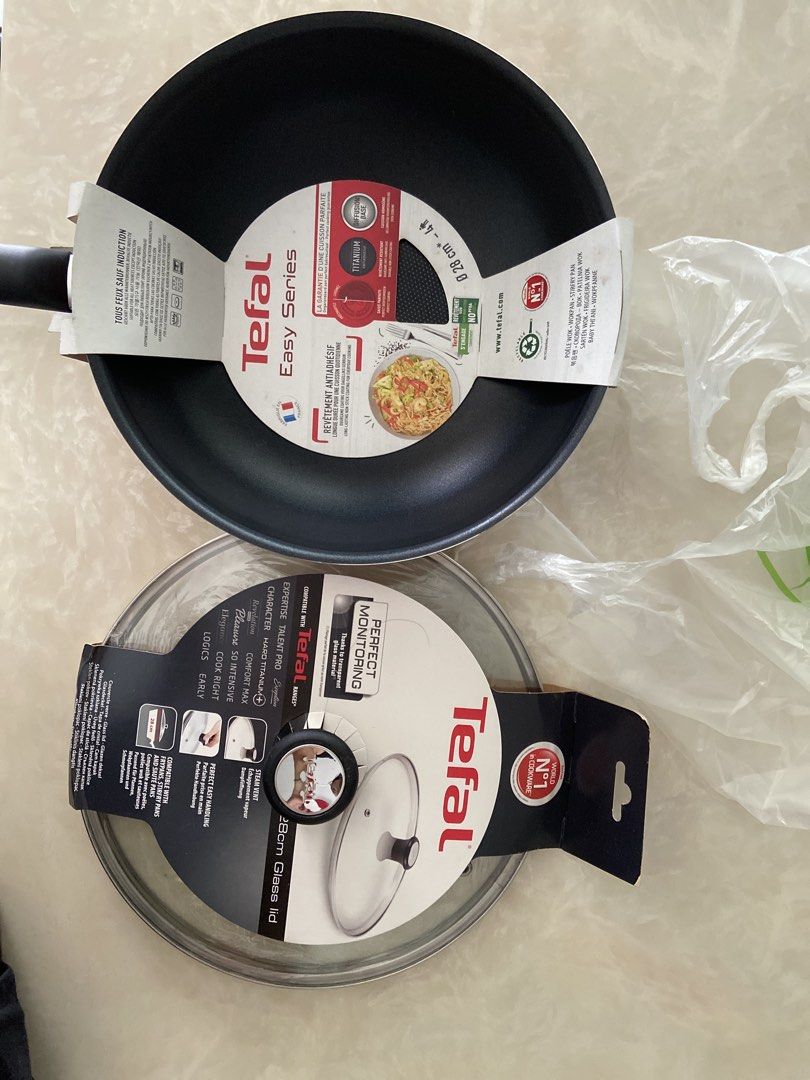 Tefal Easy Series Wok Pan with Glass Lid