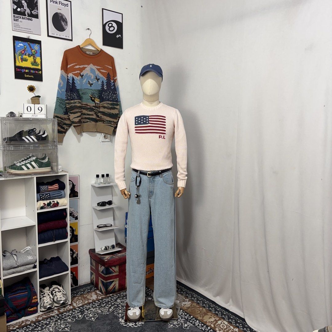 The iconic Flag Polo Ralph Lauren Pink Pony (Kategori: Atasan) berada di Aceh Tengah. Dikirim oleh sengkat_store (ID iklan 1449100449, Gambar 1). Deskripsi: .
