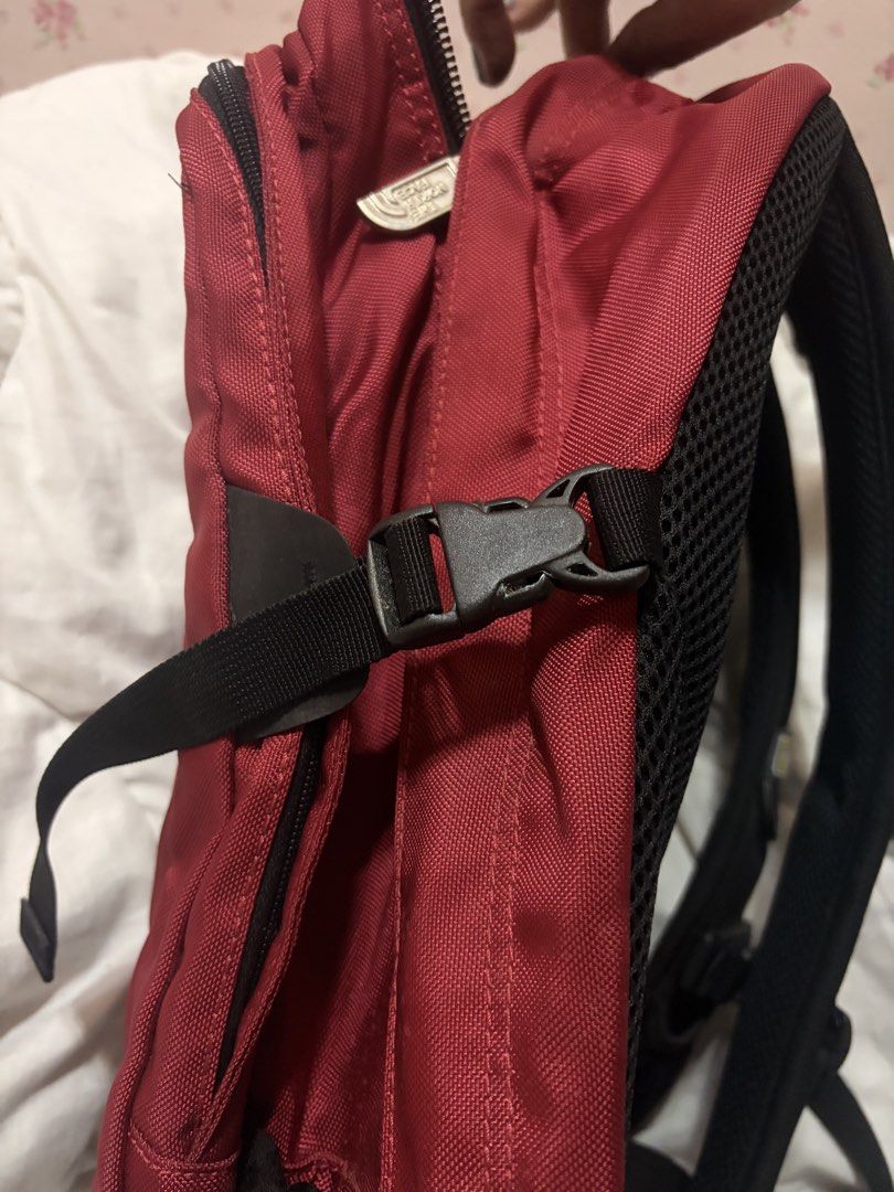 The North Face Hot Shot Backpack Red Black (Category: Backpacks) located in Malabon City. Submitted by pbjsandowichi (Listing ID 1448927226, Image 3). Description: Mod: J&T, Lalamove Mop: Gcash, Gotyme, Maribank delivery fee will be shouldered by the buyer - Red and black The North Face Hot Shot backpack - Multiple compartments and pockets for ample storage - Adjustable padded shoulder straps for maximum comfort - Side mesh pockets perfect for wa