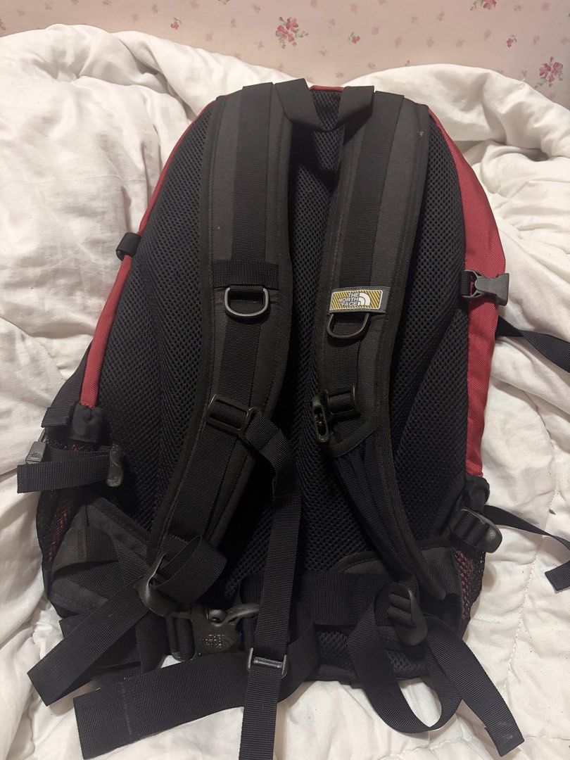 The North Face Hot Shot Backpack Red Black (Category: Backpacks) located in Malabon City. Submitted by pbjsandowichi (Listing ID 1448927226, Image 2). Description: Mod: J&T, Lalamove Mop: Gcash, Gotyme, Maribank delivery fee will be shouldered by the buyer - Red and black The North Face Hot Shot backpack - Multiple compartments and pockets for ample storage - Adjustable padded shoulder straps for maximum comfort - Side mesh pockets perfect for wa