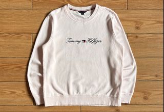 (Category: ) located in . Submitted by jnc__apparel (Listing ID 1449036928, Image 1). Description: .