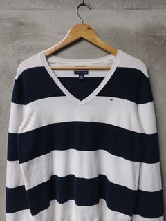 (Category: ) located in . Submitted by commonmwear (Listing ID 1449037024, Image 1). Description: .