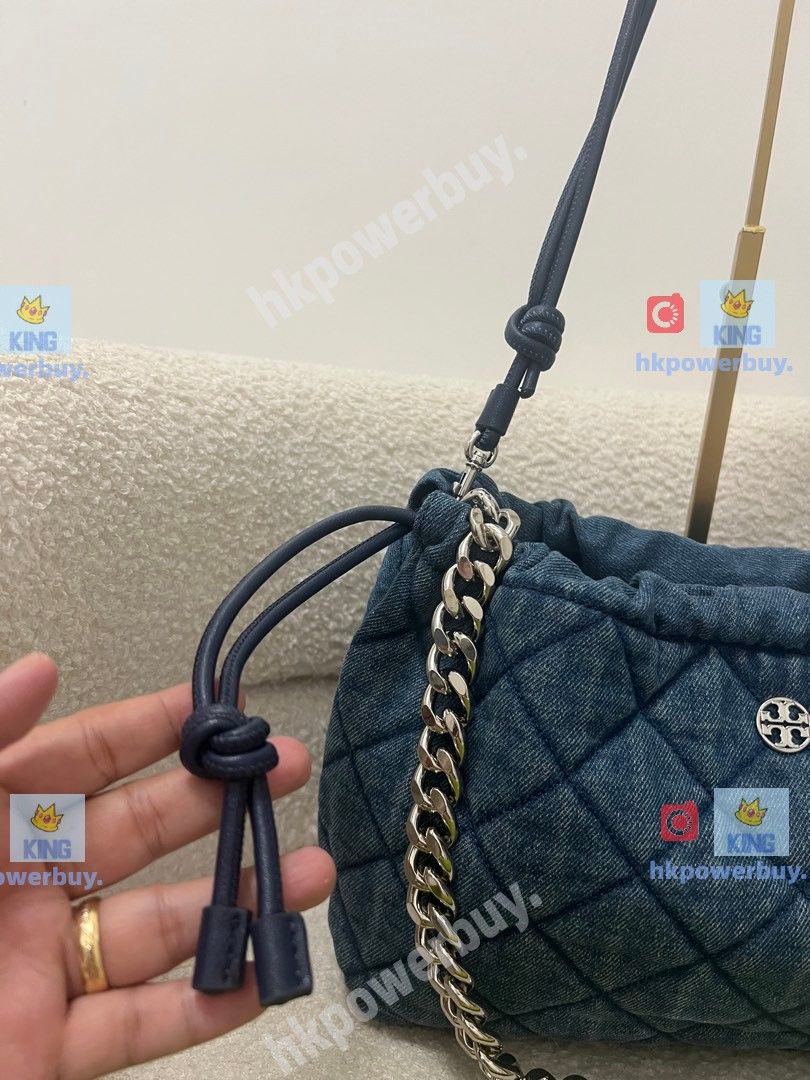 Tory Burch Denim Two Way Bag860 （分類：單肩包）位於 Hong Kong。 由 hkpowerbuy. 提交（商品編號 1449103796，圖片 3）。簡介： 。