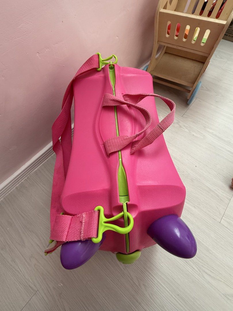 Trunki (Category: Luggage) located in Manila. Submitted by littleskye.ph (Listing ID 1449050316, Image 3). Description: Trunki kids luggage In good condition. Used once for travel Rfs: Outgrown. .