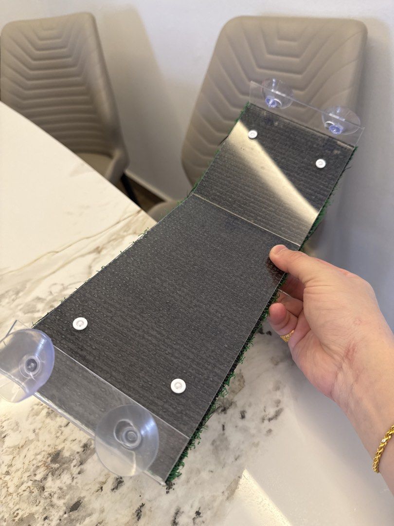 Turtle Basking Platform (Category: Homes & Other Pet Accessories) located in Singapore. Submitted by zanielmeow95 (Listing ID 1443320805, Image 2). Description: 12 x 35 cm Pick up at Pasir Ris Blk.