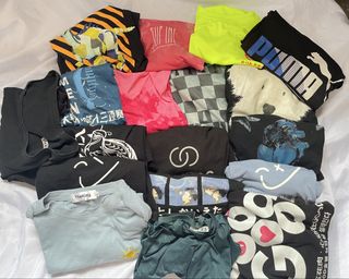 (Category: ) located in . Submitted by closetbysevi (Listing ID 1447257011, Image 1). Description: .