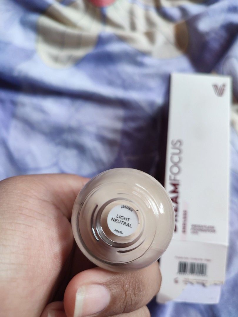 Vice Dreamfocus Liquid Foundation - Light Neutral (Category: Makeup) located in Malasiqui. Submitted by sparklingsummer66 (Listing ID 1448930383, Image 3). Description: - Vice Dreamfocus Liquid Foundation - Shade: Light Neutral - Packaging details shown in photos - Perfect addition to your makeup collection rfs: not my shade (i used 2 pumps to see if it will oxidize, sadly it's not my shade) shipping fee is carried by the buyer MOP: Gcash Payment