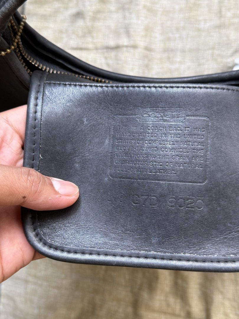 Vintage Coach Ergo 9020 black (Category: Luxury Bags & Wallets) located in Quezon City. Submitted by kimdelano (Listing ID 1448992323, Image 2). Description: .