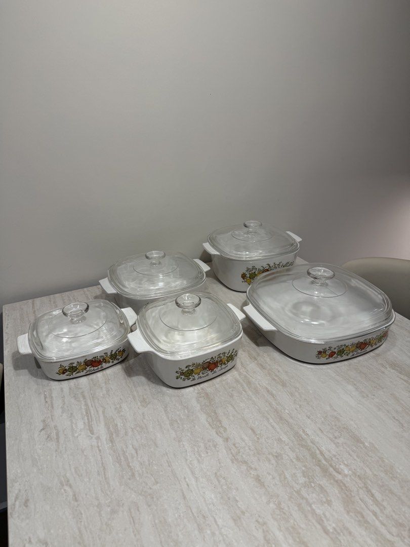 Vintage CorningWare Casserole Dishes Set