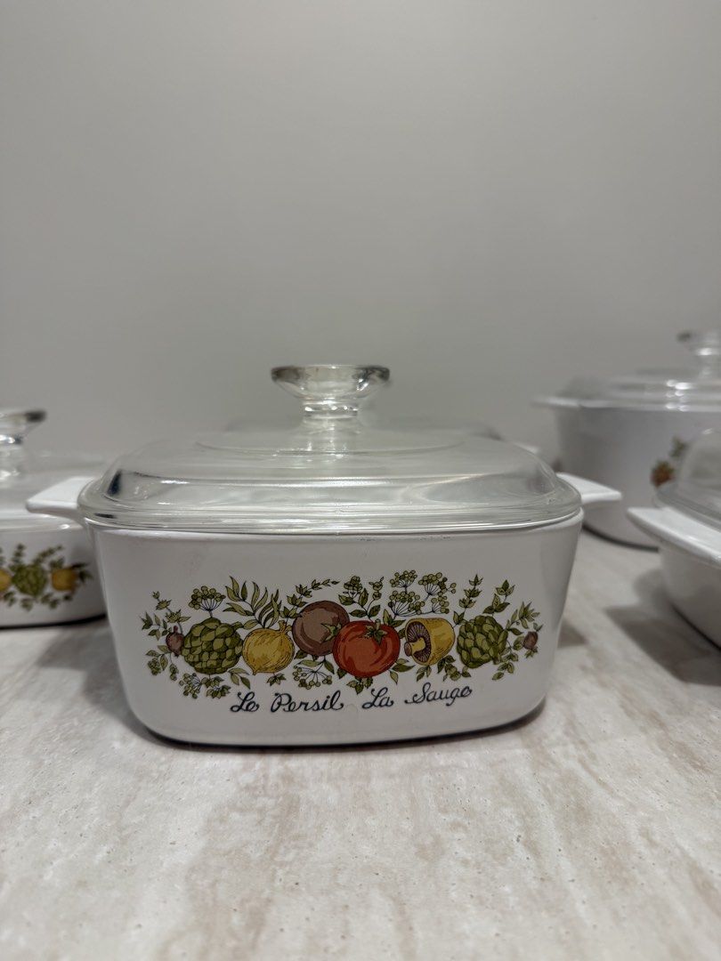 Vintage CorningWare Casserole Dishes Set506673798432040961