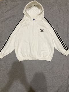 (Category: ) located in . Submitted by deensthrifting (Listing ID 1449049615, Image 1). Description: .
