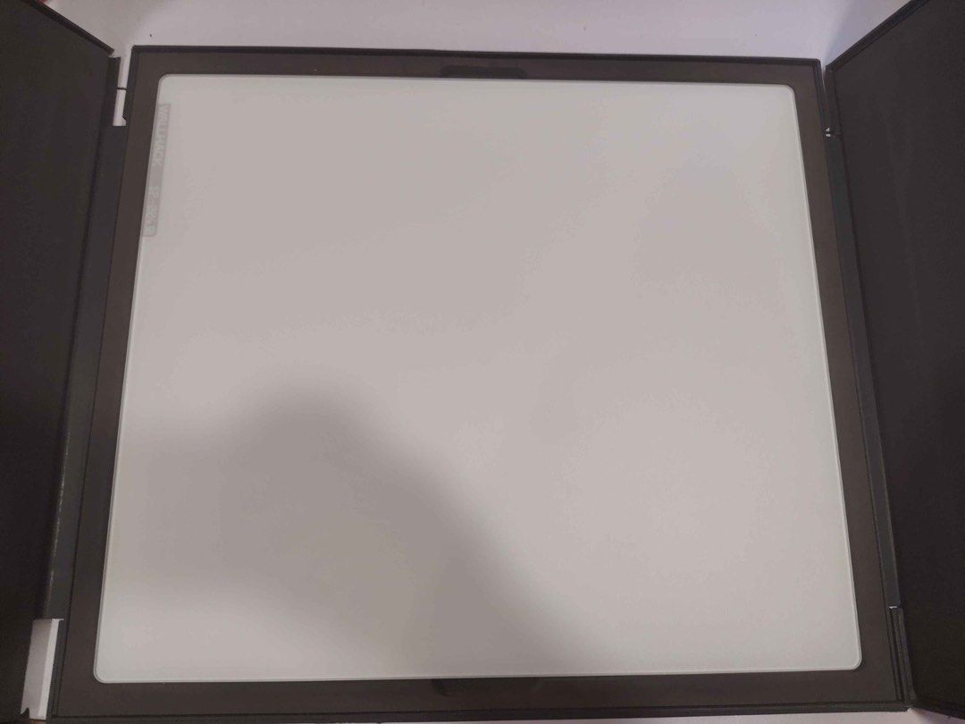 Wallhack SP-004 Glasspad (Category: Computer Keyboard) located in Serian. Submitted by liuwp (Listing ID 1449042713, Image 1). Description: Wallhack SP-004 Like new Used for a year no scratches no damage on the mousepad doesnt come with the microfibre cloth and the box is damaged Negotiable PM to discuss .