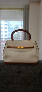(Category: ) located in . Submitted by amc88 (Listing ID 1448946298, Image 1). Description: .