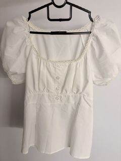 (Category: ) located in . Submitted by biascloset (Listing ID 1449085766, Image 1). Description: .