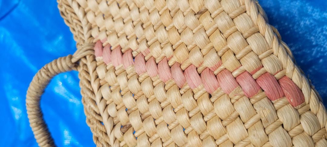 WOVEN RATTAN BASKET (Category: Storage Boxes & Baskets) located in Sablan. Submitted by gongonshelley12 (Listing ID 1449078878, Image 1). Description: 180 ONLY WOVEN RATTAN BASKET ANG GANDA NETO MGA MADAM NO FLAWS; SUPER EXCELLENT.