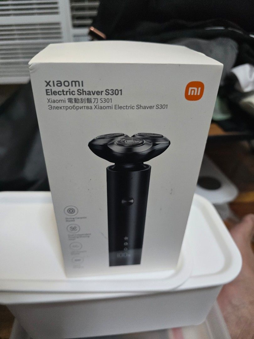 Xiaomi Electric Shaver S301 (Category: Men's Grooming) located in Makati City. Submitted by cmpasion (Listing ID 1448954474, Image 1). Description: - Xiaomi Electric Shaver S301 - 3 Rotary Blades for a close shave - Two Speed Settings: Smart Speed & Extra Speed - IPX7 Waterproof Rating - Ideal for travel or daily use - Comes in original box - almost new. .