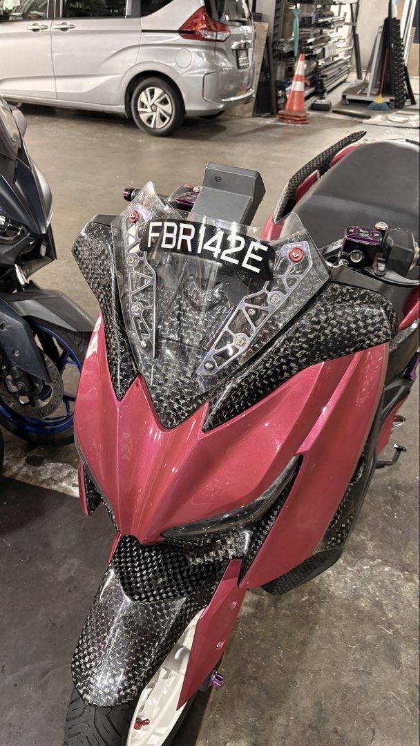 Xmax (Category: Class 2A) located in Singapore. Submitted by teh0ais12 (Listing ID 1448969814, Image 3). Description: Can use pipe Full f1 carbon Dont lowball Coe 2030 jan Highest offer wins.