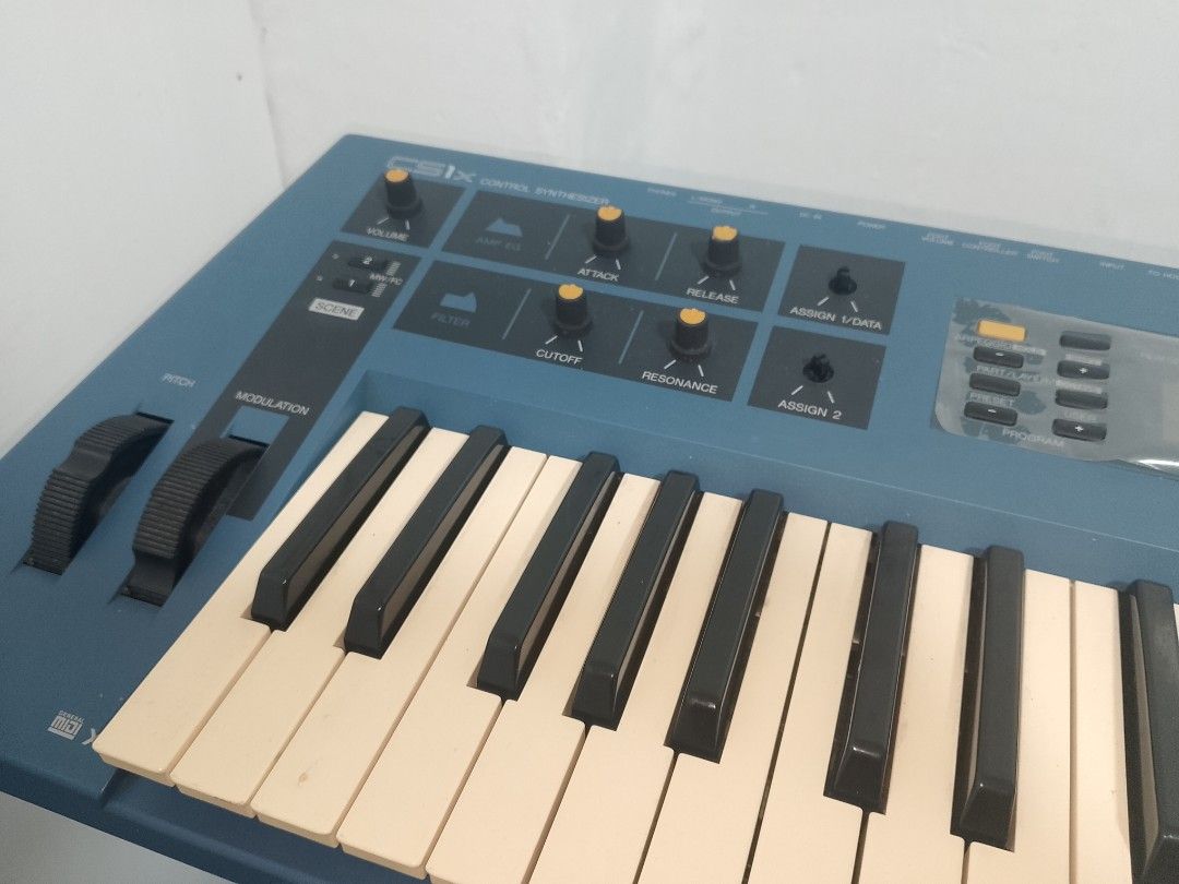 Yamaha CS1X (synthesizer keyboard) (Category: Musical Instruments) located in Manila. Submitted by buenobueno (Listing ID 1449053162, Image 3). Description: Yamaha CS1x (Synthesizer Keyboard)🎹 • Price: P 9,000 with Keyboard stand, case, and sustain pedal • Brand/Model: Yamaha CS1x 61-key control synthesizer • Type: AWM2 sample-based synthesizer • Keys: 61 full-size keys • Polyphony: 32-note polyphony • Voices: 128 preset performances, 128 user p