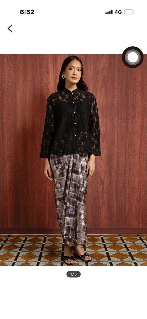 ZALIA MARINA KURUNG SET (Category: Baju Kurung & sets) located in Sungai Petani. Submitted by adreenazrsy (Listing ID 1449021632, Image 2). Description: berat 42 tinggi 155 still tak ketat pun np rm180 meet : amanjaya mall sungai petani.