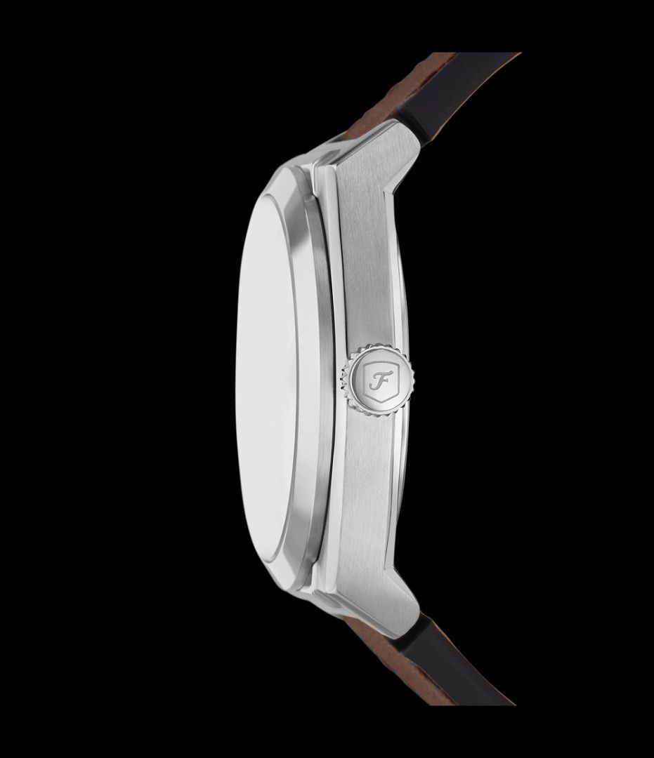 100% Original Fossil Men's Watch (Category: Men's Watches) located in Quezon City. Submitted by barbosac (Listing ID 1449306023, Image 3). Description: On hand ph 🇵🇭 F0 s s i l eggshell dial type 42mm round stainless steel case Date window leather j&t courier door to door 1-2days only ships immediately ☑️5,200php.